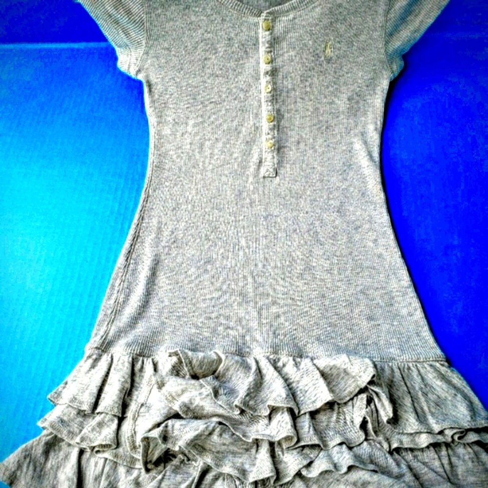 Gray Knit Dress With Ruffled Bottom